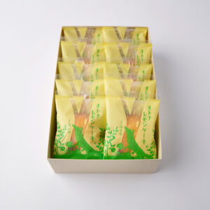 <span class="br-mb br-tab">オトナレモンケーキ</span>化粧箱10個入り